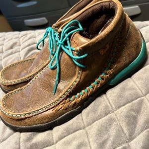 Twisted X driving mocs